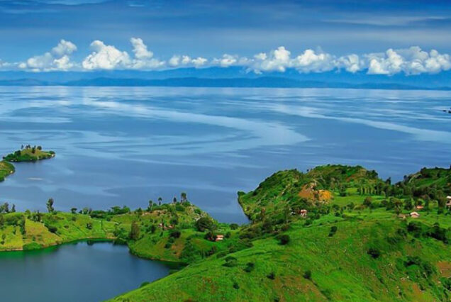 5-Day Rwanda Adventure: Lake Kivu, Birdwatching & Volcano Trekking